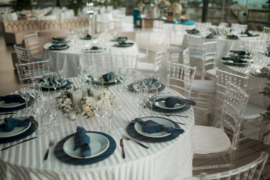 Elegant wedding table setting with fine dining setup